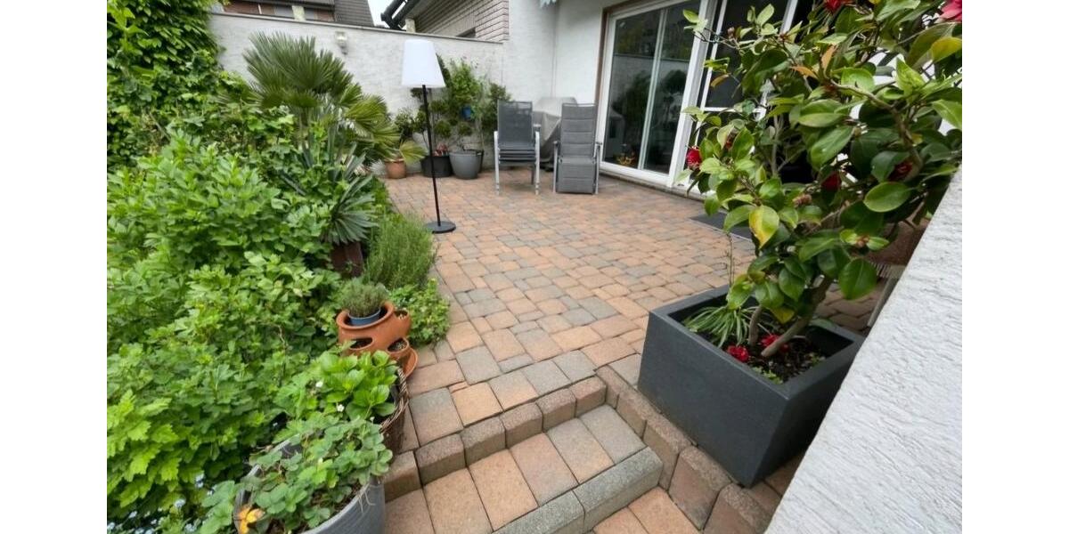 Idyllische Doppelhaushälfte in Spielstraße nähe Südringcenter 4 zimmer