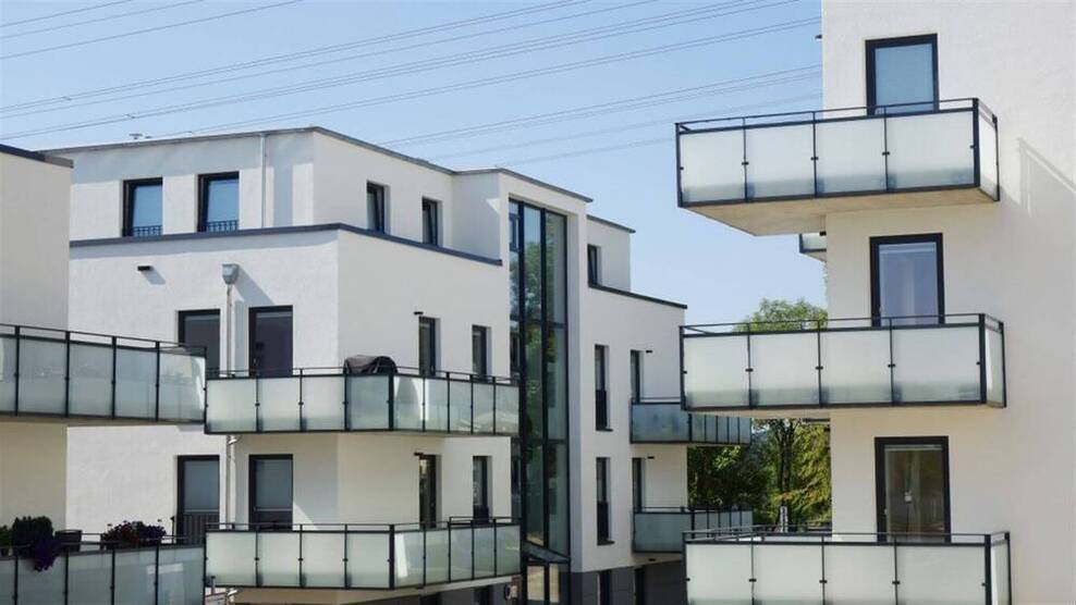 2 Zimmer Wohnung mit Süd-Balkon inkl. Nobilia EBK in Wuppertal - Uellendahl. Ideal für 1 Person.