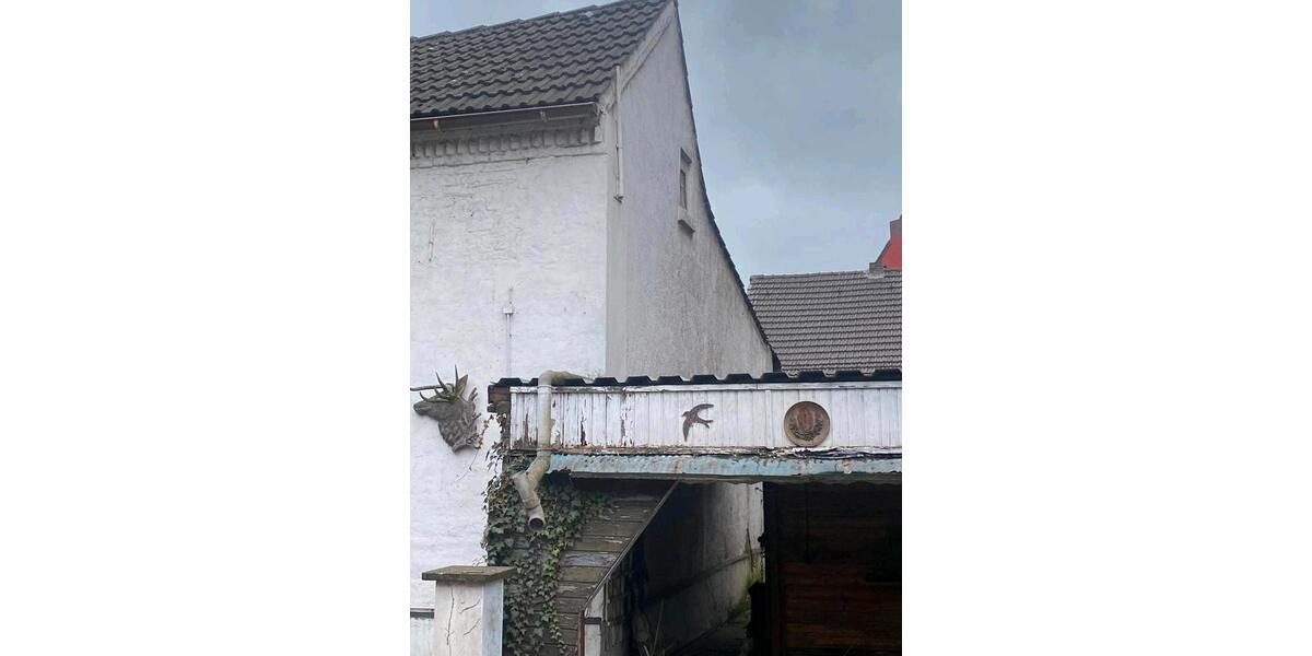 Einfamilienhaus Duisburg Hamborn - 6 Zimmer, 130 m&sup2;, 165.000&euro; | Angebot:27112091
