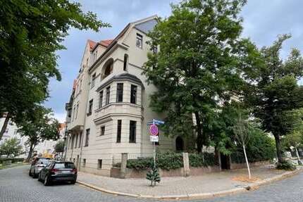 Wohnung zum Mieten in Halle 470 € 61.9 m²