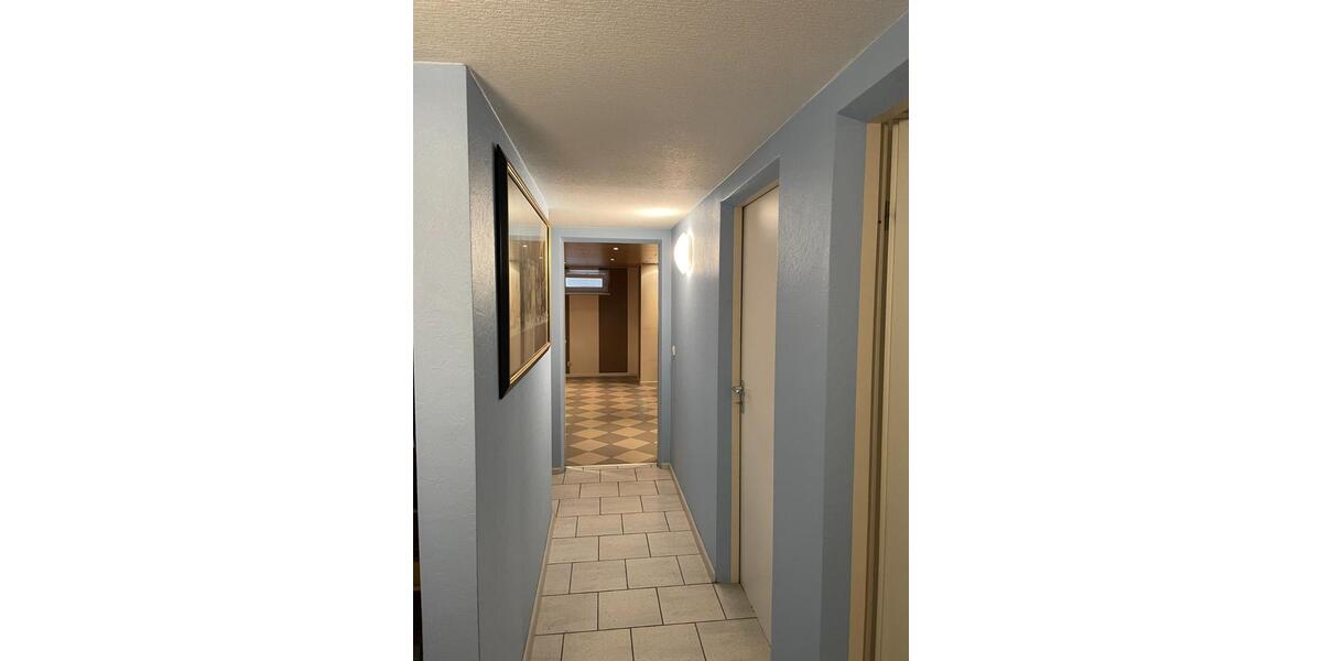 Modernes RMH mit Smart Home, hochw. Ausstattung und gepfl. Garten 5 zimmer