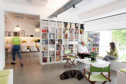 Arbeitsplätze in lichtdurchflutetem Coworking-Space - All-in-Miete