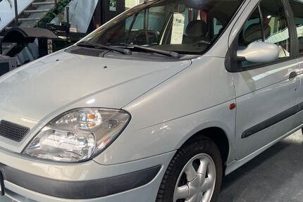 Renault Scenic 147.000 km 3.990 &euro; Rheinberg 47495