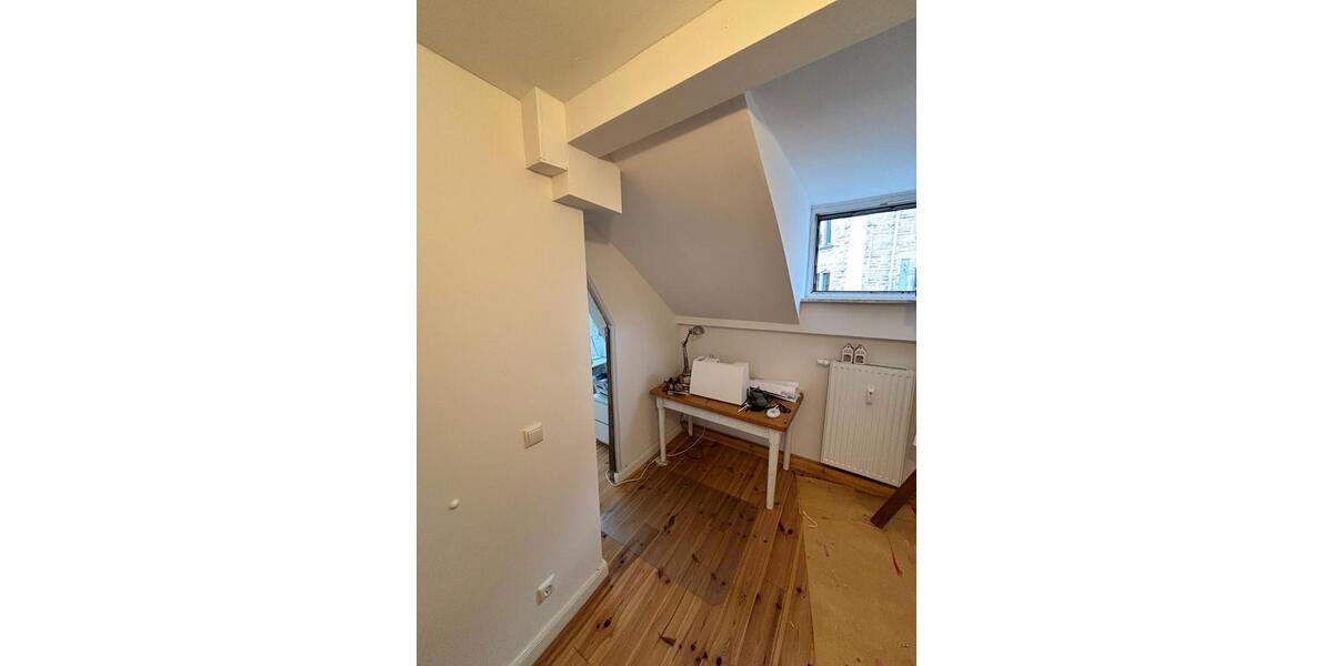 Dachgeschoßwohnung Duisburg Laar - 3 Zimmer, 77 m&sup2;, 725&euro; | Angebot:25343395