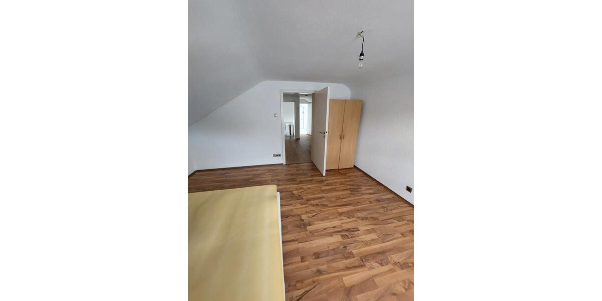 Dachgeschoßwohnung Velbert - 2 Zimmer, 50 m&sup2;, 490&euro; | Angebot:27592869