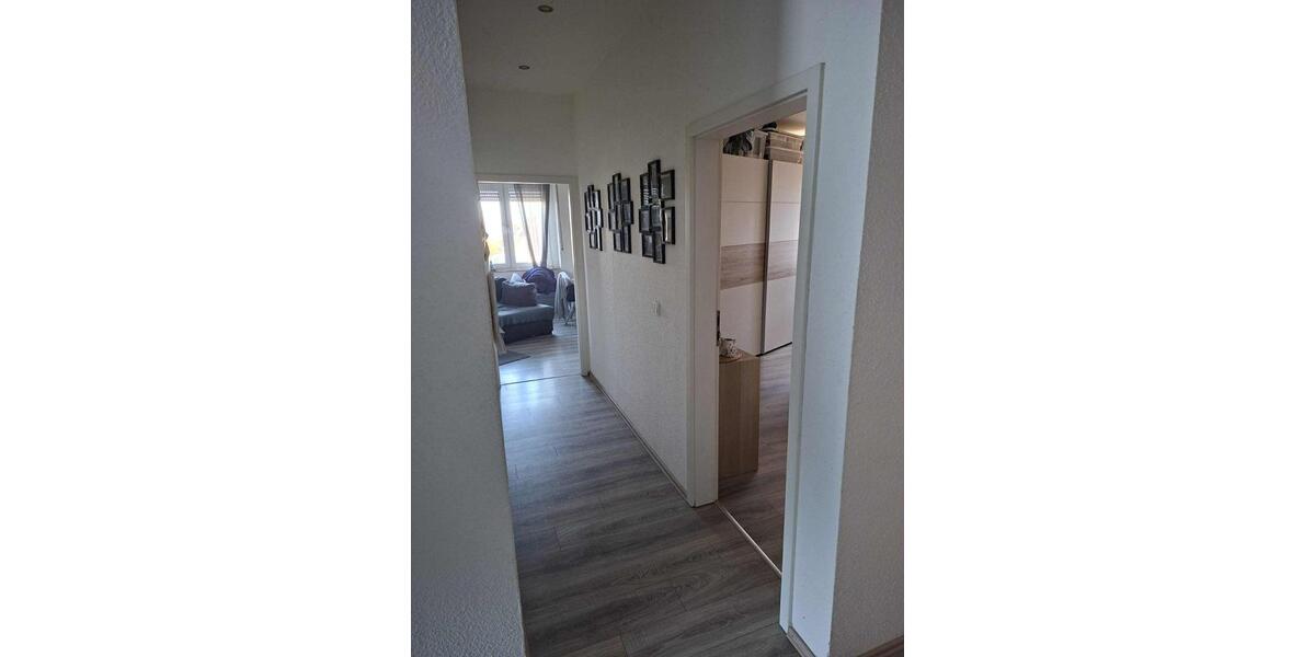 Haus im Haus - Sanierte 4,5 Zimmer Wohnung mit EFH Flair 4.5 zimmer
