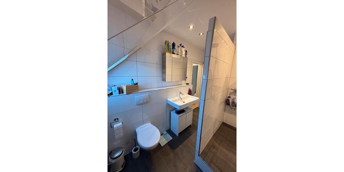 Dachgeschoßwohnung Essen Stadtbezirk VII - 3.5 Zimmer, 94 m&sup2;, 219.000&euro; | Angebot:26822553