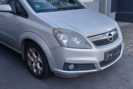 Opel Zafira 195.519 km 950 &euro; Duisburg 47198