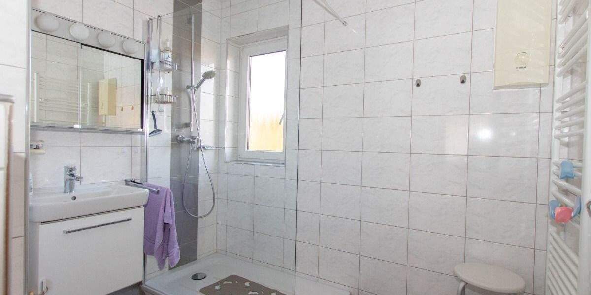 Reihenmittelhaus mit großzügigem Dachgeschoss #Garage #ruhige Lage 5 zimmer