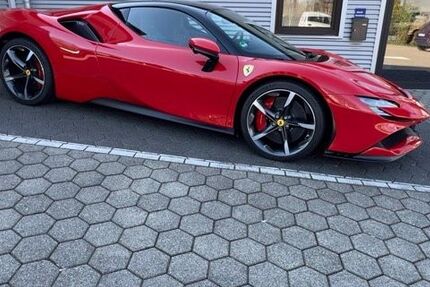 Ferrari SF90 1.490 km 429.000 € Bochum 44809