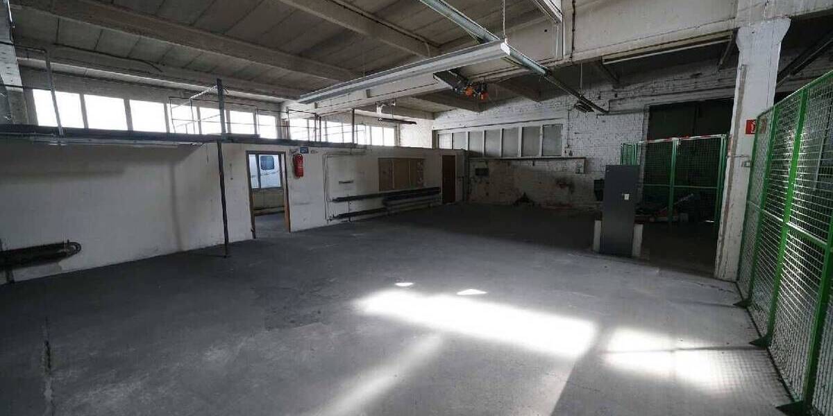 Provisionsfrei: Ebenerdiges Lager (ca. 190 m²) mit Büro (ca. 64 m²) in Rtg.-West zimmer