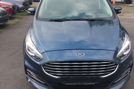 Ford S-Max 227.501 km 8.800 &euro; Gelsenkirchen 45886