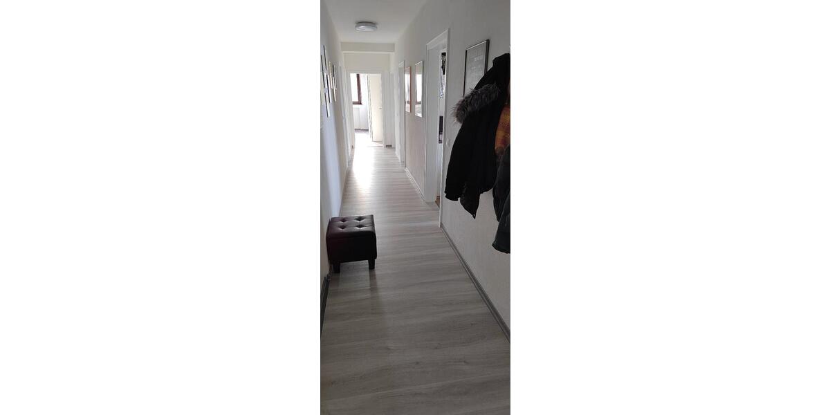 Helle modernisierte Wohnung in zentraler Lage 3.5 zimmer