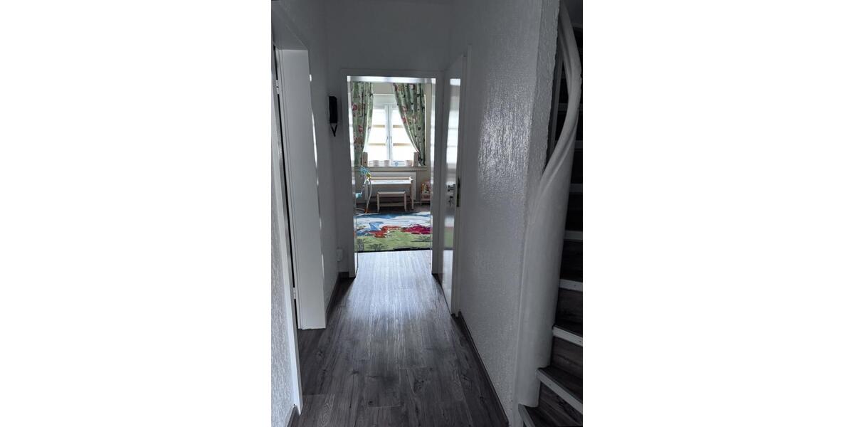 Reihenhaus Gelsenkirchen Rotthausen - 7 Zimmer, 155 m&sup2;, 1.478&euro; | Angebot:26261673