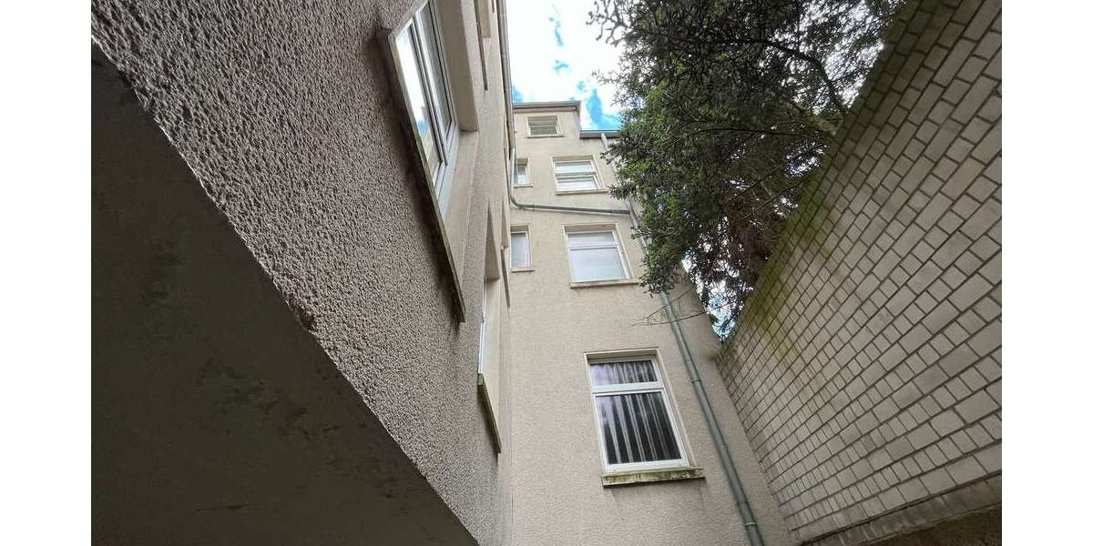 Lukratives Wohn-& Geschäftshaus mit 8 Whg, 3 Gewerben und 2 Keller Lagerflächen + Antenne in Bochum 43 zimmer