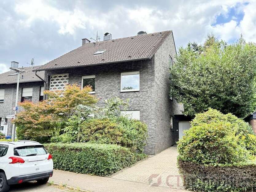Haus zum Kaufen in Oberhausen 465.000 € 168 m²