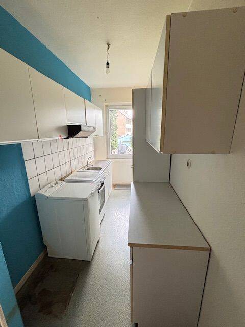 DU-Meiderich - Hell - 2 Zimmer - Küche - Diele - Wannenbad mit Fenster