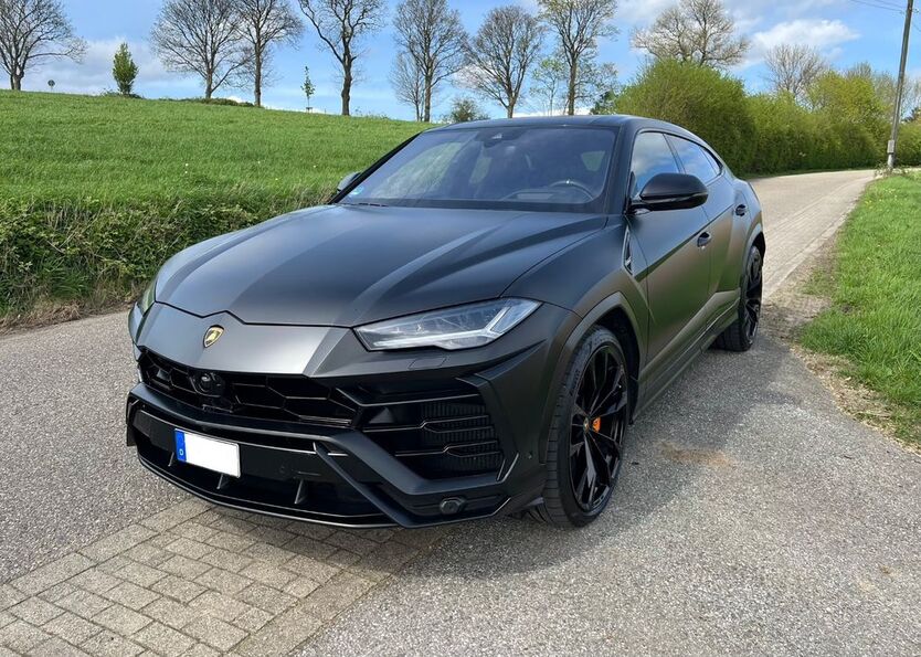 Lamborghini Urus 54.980 km 229.500 € Velbert 42551