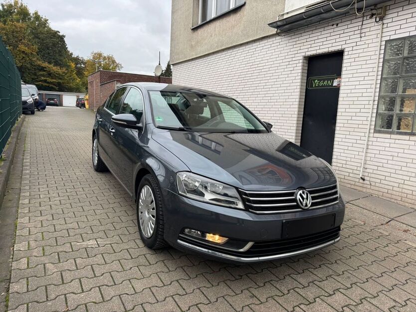 VW Passat 199.000 km 7.000 € Essen 45143