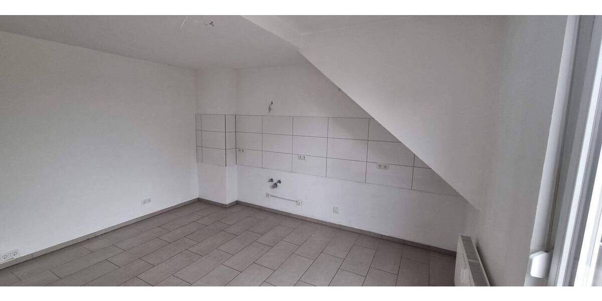 Etagenwohnung Oberhausen Sterkrade-Mitte - 3 Zimmer, 90 m&sup2;, 680&euro; | Angebot:26920815