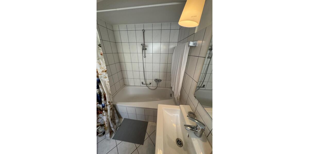 Etagenwohnung Essen Stadtbezirk II - 4 Zimmer, 92 m&sup2;, 1.450&euro; | Angebot:26312444