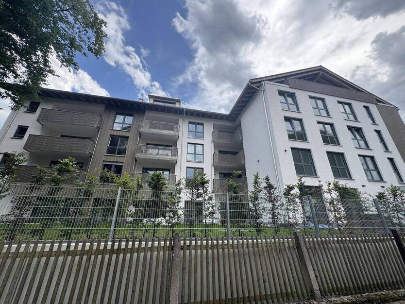 4-Zimmer-Balkon-Wohnung im Neubau auch mit Baugenehmigug für FerienWohnung zu verkaufen
