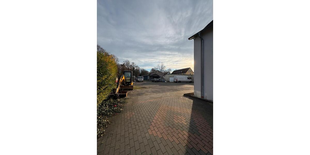 2 Wohnhäuser, Garagen und Werkstatt zur Miete 14 zimmer