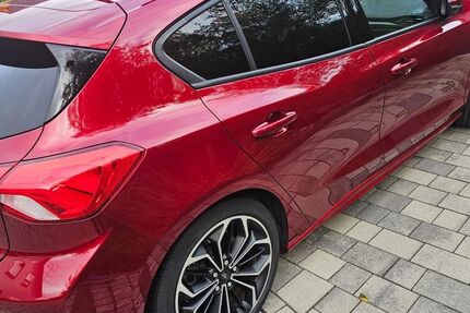 Ford Focus 28.680 km 17.500 € Herne 44651