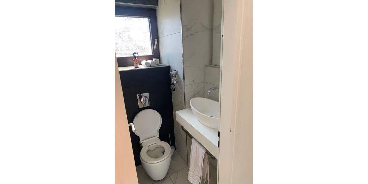 Etagenwohnung Moers Moers-Mitte - 3 Zimmer, 85 m&sup2;, 930&euro; | Angebot:25928256