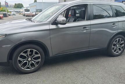 Mitsubishi Outlander 198.000 km 8.990 &euro; Recklinghausen 45659