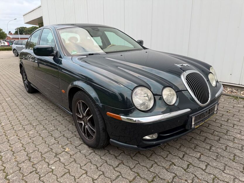 Jaguar S-Type 225.000 km 2.500 € Wesel 46485