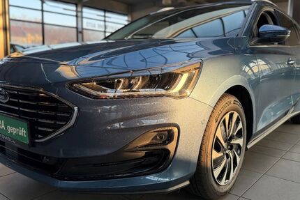 Ford Focus 27.963 km 20.890 € Bottrop 46236