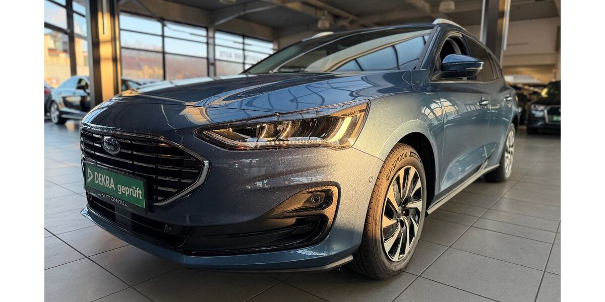 Ford Focus 27.963 km 20.890 € Bottrop 46236