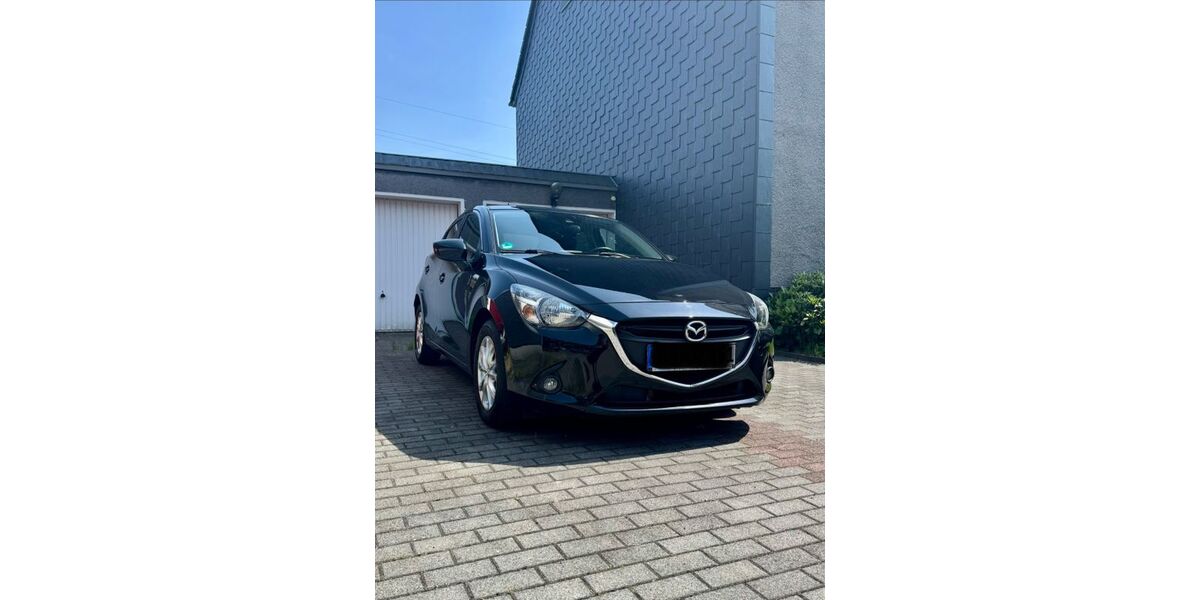 Mazda 2 64.000 km 10.200 &euro; Oberhausen 46147