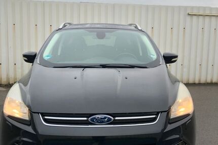 Ford Kuga 140.000 km 8.700 &euro; Essen 45356