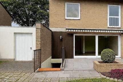 Haus zum Kaufen in Krefeld 375.000 € 115 m²