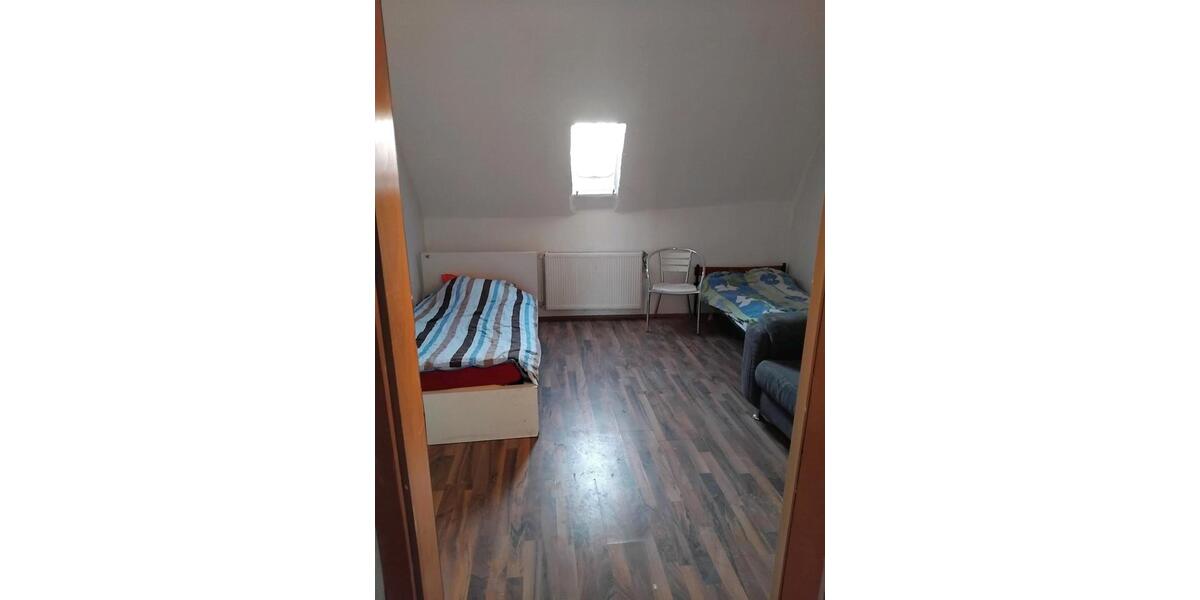 Dachgeschoßwohnung Bochum Bochum-Mitte - 4 Zimmer, 50 m&sup2;, 500&euro; | Angebot:26405965