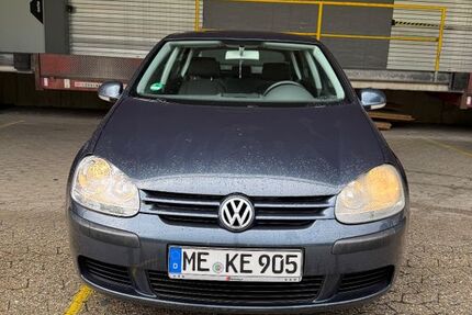 VW Golf 208.440 km 2.800 &euro; Velbert 42551