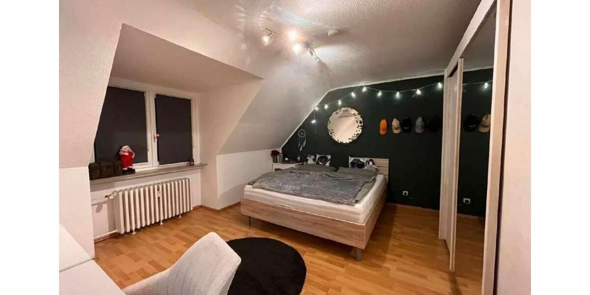 Dachgeschoßwohnung Essen Stadtbezirk IV - 2 Zimmer, 60 m&sup2;, 110.000&euro; | Angebot:26311669