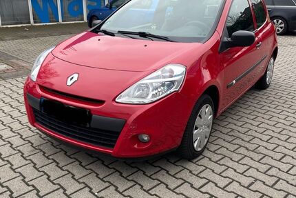 Renault Clio 55.000 km 3.250 &euro; Oberhausen 45047