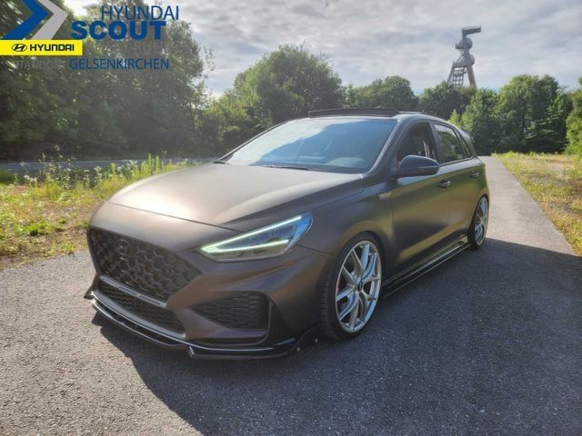 i30