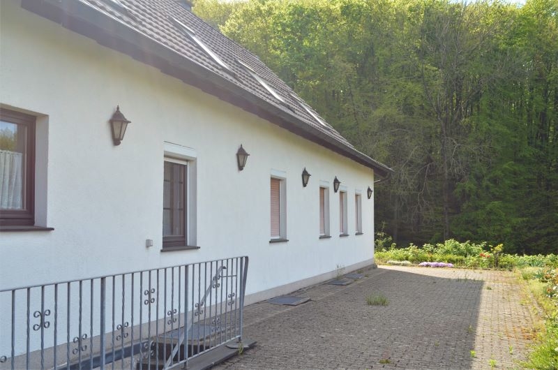 Großzügiges 2 Familien-Doppel-Landhaus mit Nebengebäuden und Pool in sonniger Hanglage! - Bauernhaus, Landhaus Velbert Pöthen | Angebot:22239219