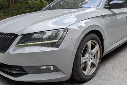 Skoda Superb 290.390 km 11.990 &euro; Essen 45356