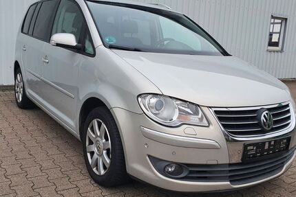 VW Touran 200.900 km 4.700 &euro; Kamp-Lintfort 47475