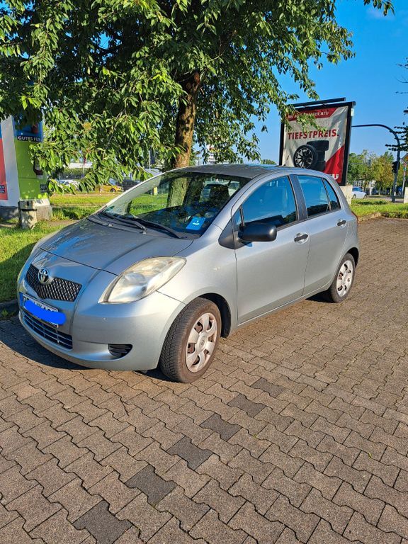 Yaris