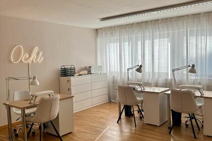 Maniküre Nagelstudio in Düsseldorf - Arbeitsplatz zur Untermiete