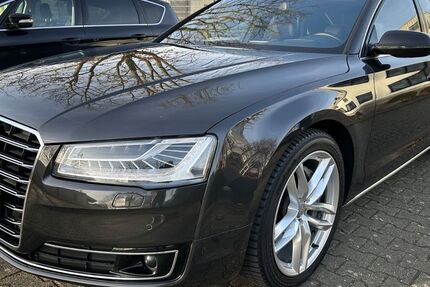 Audi A8 233.400 km 21.990 &euro; Neukirchen-Vluyn 47506