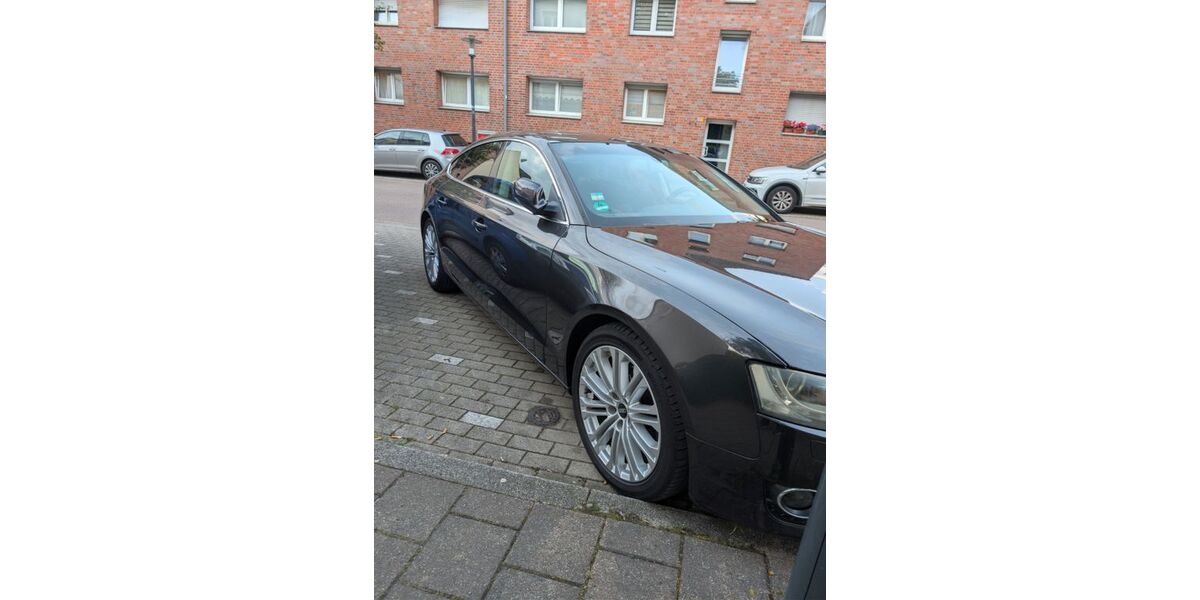 Audi A5 106.000 km 12.200 &euro; Essen 45329