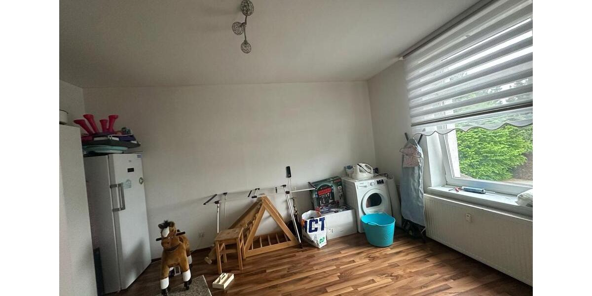 Etagenwohnung Gelsenkirchen Resse - 5 Zimmer, 135 m&sup2;, 1.300&euro; | Angebot:27621941
