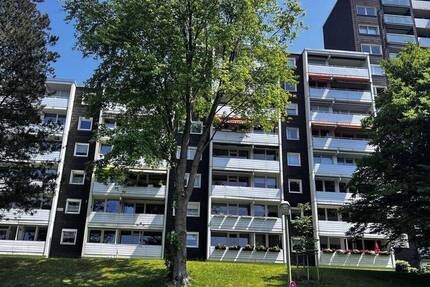 Attraktive Eigentumswohnung mit zwei Balkonen! 4 zimmer